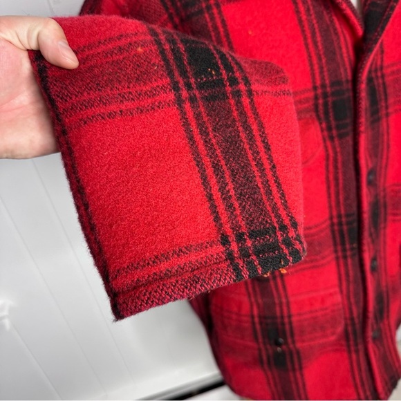 Johnson Woolen Mills Classic Button Wool Mackinaw Hunting Jacket - Picture 7 of 10